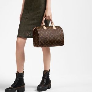 [SOLD] Louis Vuitton Monogram Speedy 30 Handbag